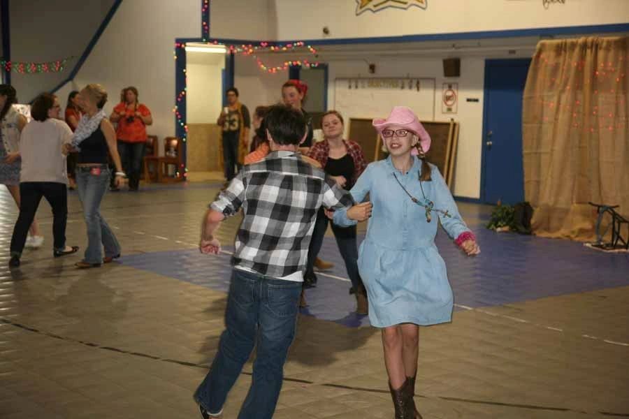 Swing Yer Pardner - Barn Dance